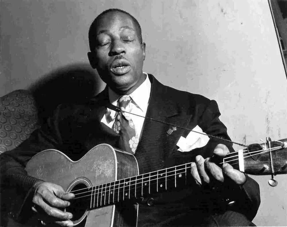 Figerpicking The Blues With Big Bill Broonzy